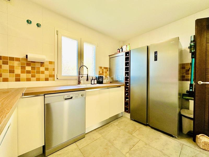 Foto 305bf5c7-0280-4e79-adcd-09f75b0dc4e9. Semi detached house with parking in Los Franceses - La Vega Chiclana de la Frontera