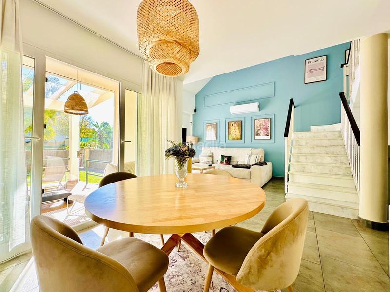 Foto fe3acbae-6705-44eb-92d2-71053cec98e2. Semi detached house with parking in Los Franceses - La Vega Chiclana de la Frontera