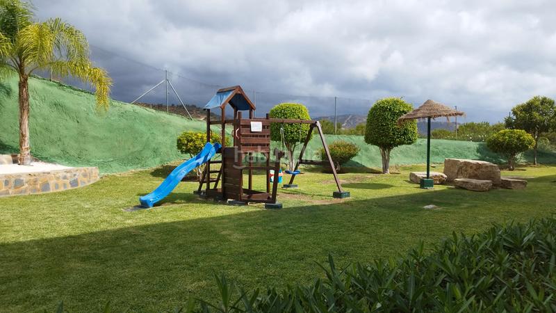 Foto 0f93b8d9-05bd-424d-9ef9-091abe0a3ac0. Dúplex ¡atico -duplex en las abejeras! en altos de Estepona Estepona
