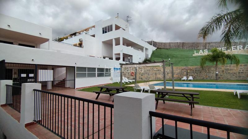 Foto 616bcd8f-861b-4725-80d8-734a907e6980. Dúplex ¡atico -duplex en las abejeras! en altos de Estepona Estepona