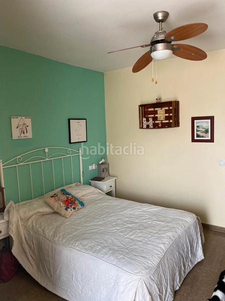Foto aba08529-15ec-4691-98e2-f2ef2bb8b4d2. Casa adossada amb xemeneia a Aguadulce Sur Roquetas de Mar