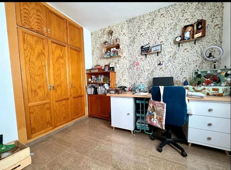 Foto afc3d75c-b6ec-403e-a912-2cb4e04bb26e. Casa adossada amb xemeneia a Aguadulce Sur Roquetas de Mar