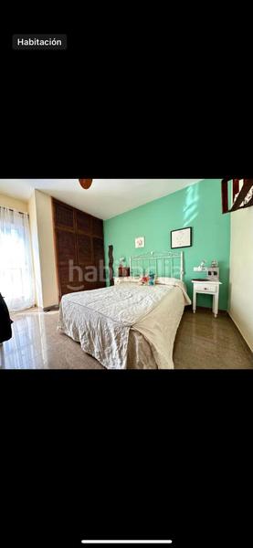 Foto e68286d2-4d71-4e66-8d15-e7adf434a807. Casa adossada amb xemeneia a Aguadulce Sur Roquetas de Mar