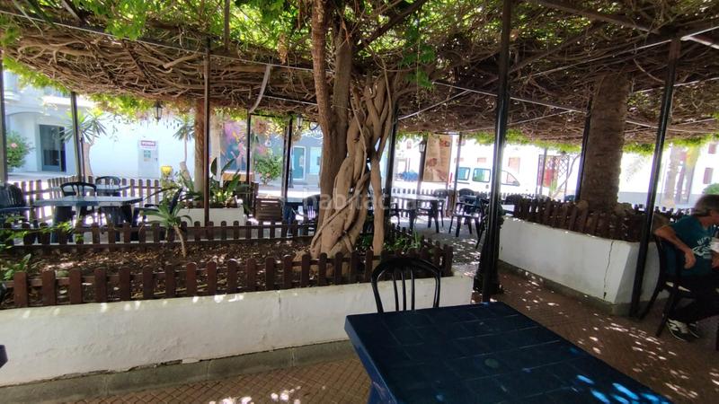 Foto 20f3b127-f832-4958-a5da-85aac90695ec. Local comercial en calle flores de lemis 18 ¡tu negocio ! en Salobreña