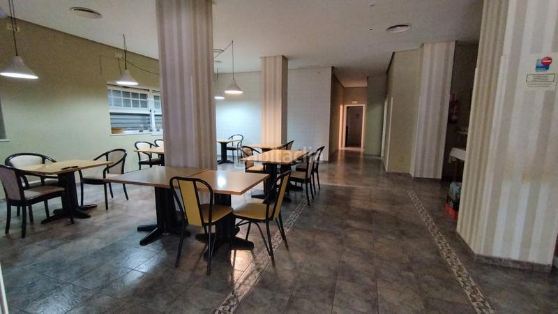 Foto 52ee9d90-e516-45bf-8873-b45bd98c1c30. Local comercial en calle flores de lemis 18 ¡tu negocio ! en Salobreña