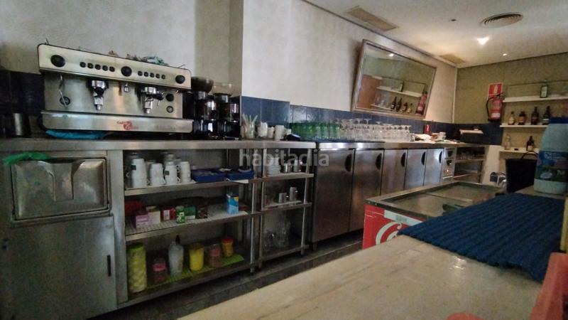 Foto 6a2f0f33-f8a7-456f-b798-076b93ea1ccc. Local comercial en calle flores de lemis 18 ¡tu negocio ! en Salobreña