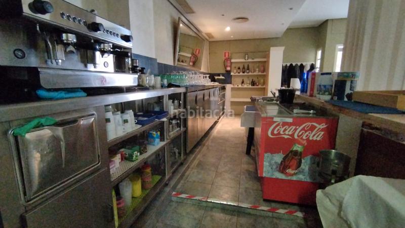 Foto c602d155-ff46-4cdb-904d-12c1870eedb3. Local comercial en calle flores de lemis 18 ¡tu negocio ! en Salobreña