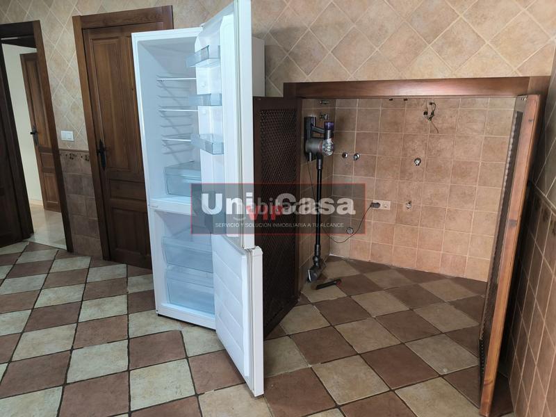 Foto f300c83d-6dac-4eb3-919b-cb4eb85a55d9. Alquiler casa pareada en carretera granada badajoz 1 en Córdoba