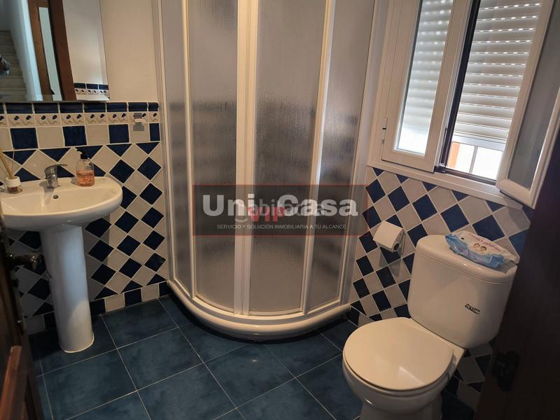 Foto 46c9d282-cd42-404c-a69b-291e75edc1af. Rent towny house in carretera granada badajoz 1 in Córdoba
