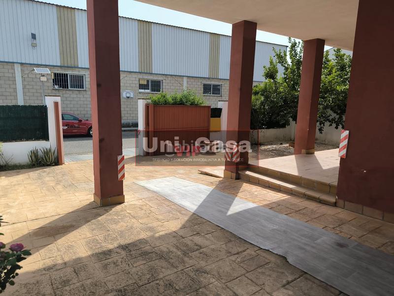 Foto a7f9ca21-8405-45c9-a542-19cfd65bd0d7. Rent towny house in carretera granada badajoz 1 in Córdoba