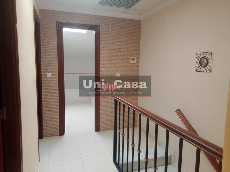 Foto fac1d091-ab46-4cb0-b5f0-f665e1f36a49. Casa adosada en Almodóvar del Río
