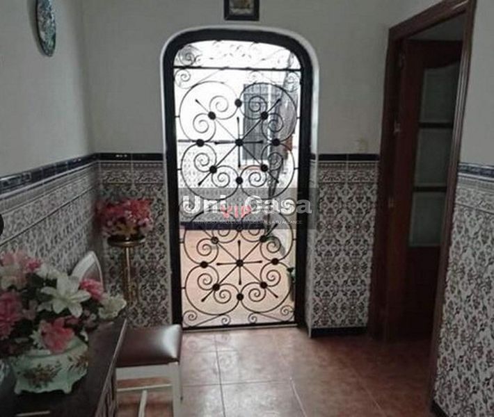 Foto ee496405-27f8-4817-b2c4-6a4296af0bdb. Casa adossada amb aparcament a Santa Rosa - Valdeolleros Córdoba