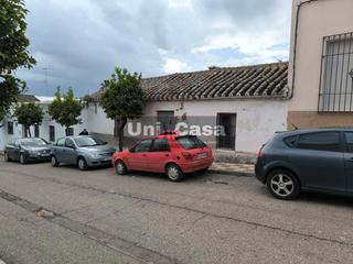 House in Calle Batalla de Munda 50