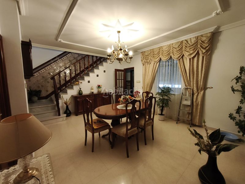 Foto 3dbe41a5-a0e4-4014-af49-270d8d7937e4. Casa amb aparcament a Palmete Sevilla