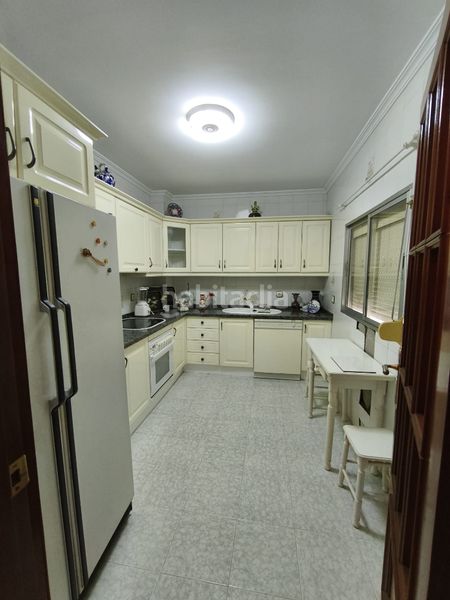 Foto 49a5fc65-10ad-4601-a32d-0fba30b9524f. Casa amb aparcament a Palmete Sevilla