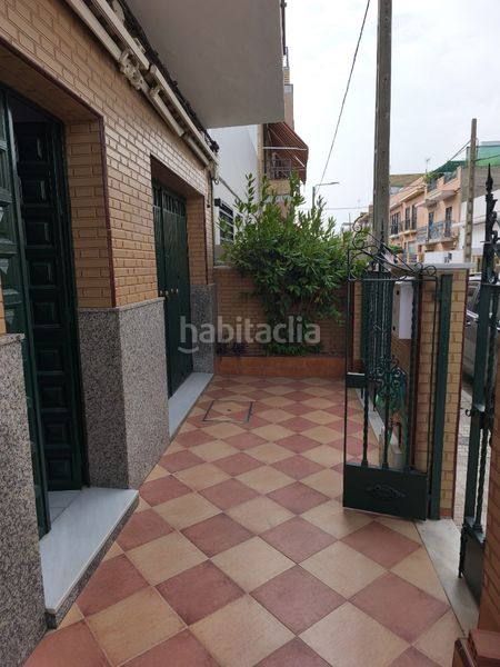 Foto a5d6e4e7-3b98-416b-b618-c7f1dc7d1159. Casa amb aparcament a Palmete Sevilla