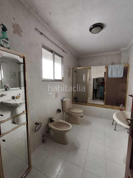 Foto b89c40e0-bd17-421b-be19-2196385b4aaf. Casa amb aparcament a Palmete Sevilla