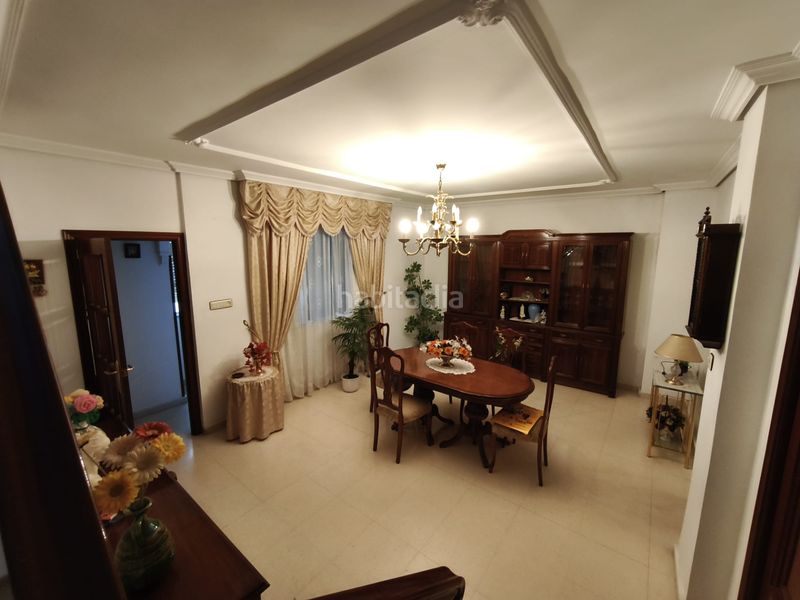 Foto efa21b06-b413-4718-8355-d66ff30a075d. Casa amb aparcament a Palmete Sevilla