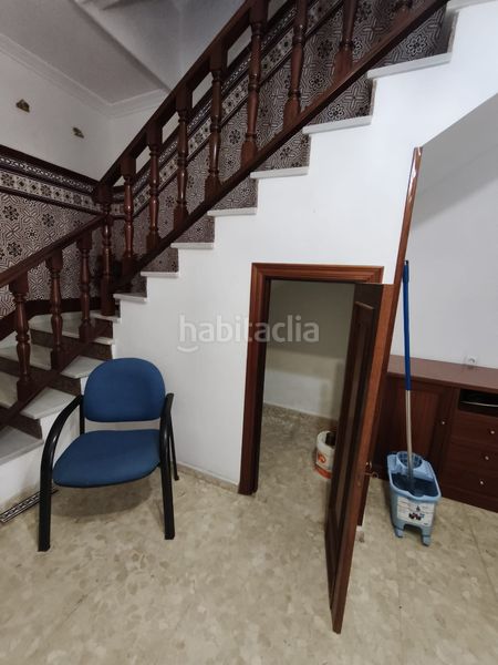 Foto f13f243f-a2d5-4ee6-b2c3-8a2ba11e6303. Casa amb aparcament a Palmete Sevilla