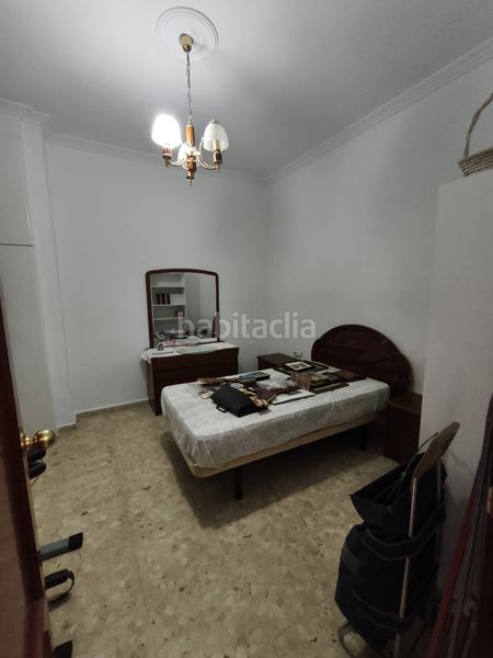 Foto f2312cbf-87ee-4ede-aa6a-7eb6bcbbff83. Casa amb aparcament a Palmete Sevilla