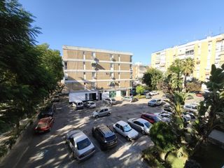 Piso  Plaza virgen de la amargura. ¡oportunidad y rentabilidad !
