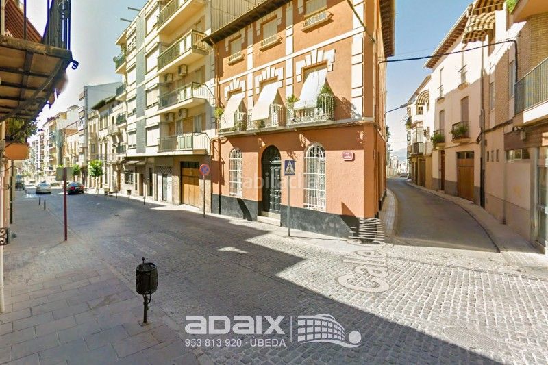 Foto 3cbe3f0f-5dfb-4597-93d8-934343f24959. Casa a calle chirinos a Úbeda