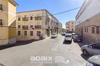 Terreny residencial a Úbeda. Terreno urbano en venta en plaza del mercado - casco antiguo úbe