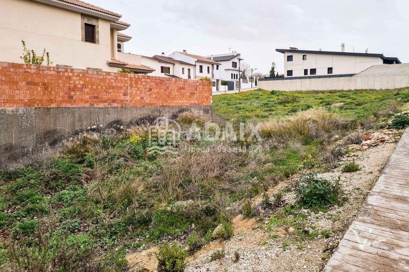 Foto 34e19734-40ab-4bc9-b5c2-05251e6f1d62. Terreny residencial a poligono sup 10 a Úbeda