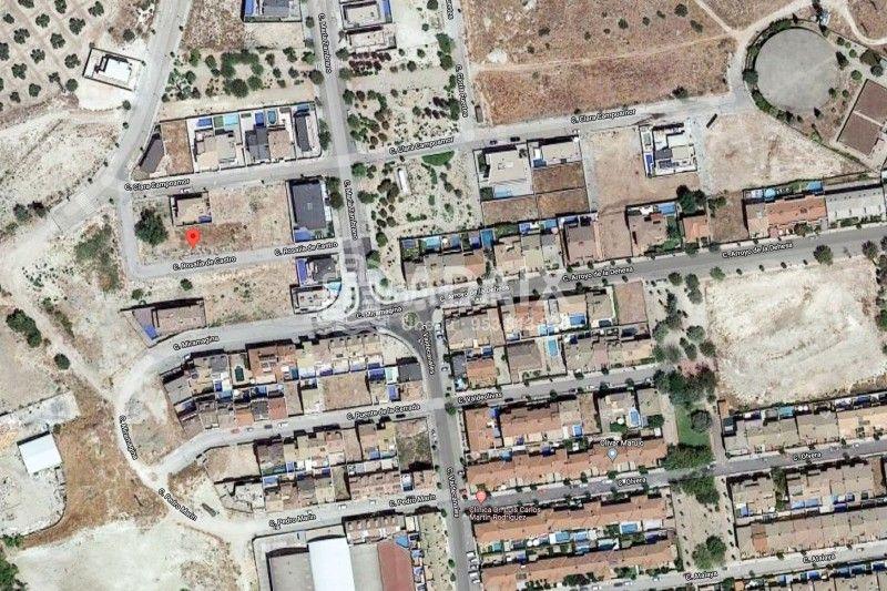 Foto 7a1893e9-26b6-48b2-a2ad-bd2bd5008e0f. Terreny residencial a poligono sup 10 a Úbeda