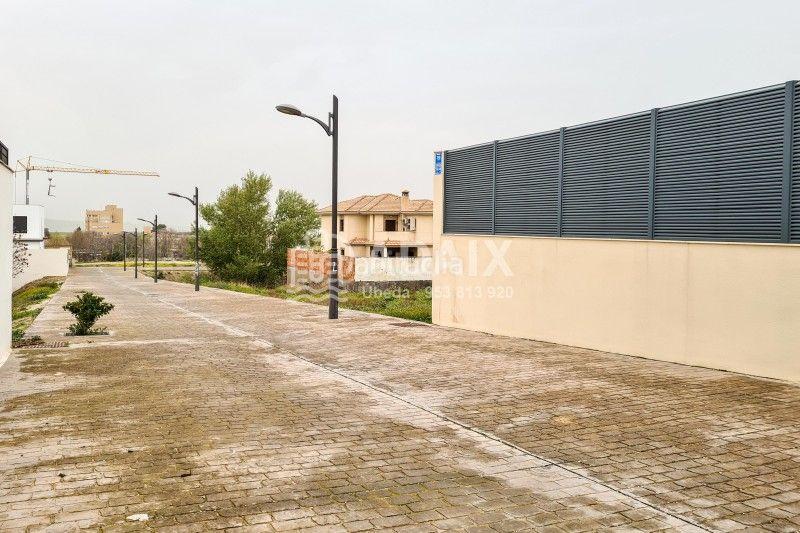 Foto f305f947-2555-4f5e-a809-72e9ccb89a6b. Terreny residencial a poligono sup 10 a Úbeda