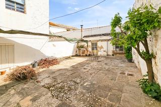 Casa a Calle chirinos 26. Casa en venta en  ãbeda, jaãn