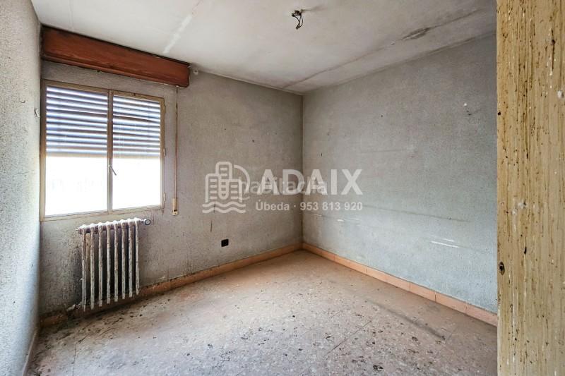 Foto 0ceed332-c631-4698-9e5c-f997bd00dd03. Edifici a calle trinidad 4 a Úbeda