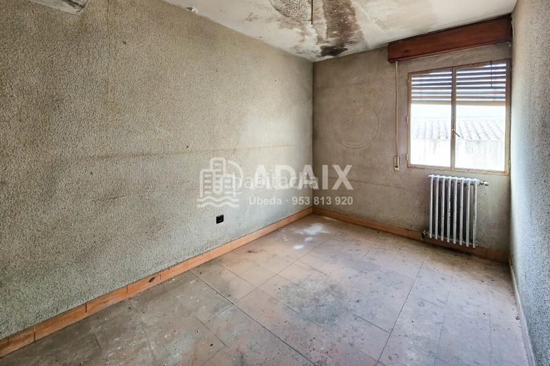 Foto 657759e8-c946-45d2-be5c-3b8887669de7. Edifici a calle trinidad 4 a Úbeda