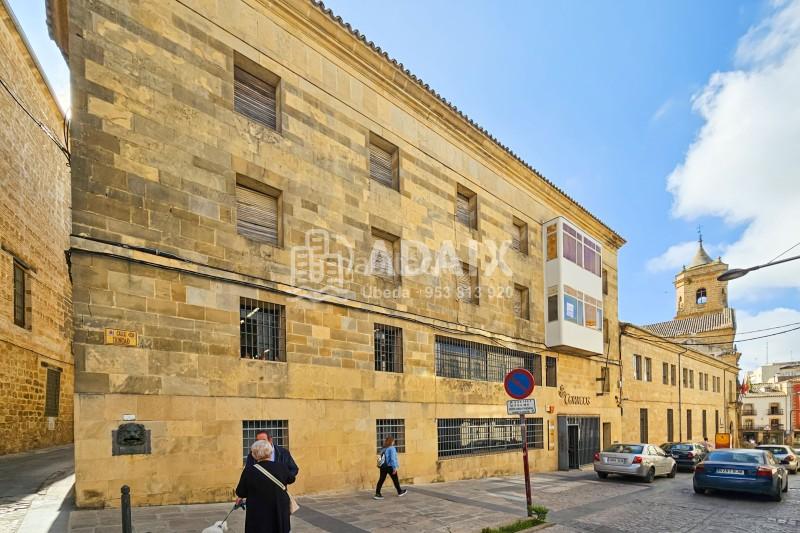 Foto f2a8d204-e00c-4552-b074-7cb28dd65a0b. Edifici a calle trinidad 4 a Úbeda