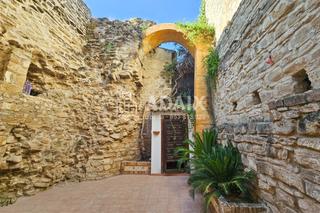 Casa en Calle redonda de miradores s/n. Casa en venta en casco histrico beda, jan