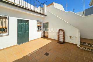 Maison à Úbeda. Casa en venta en  úbeda, jaén