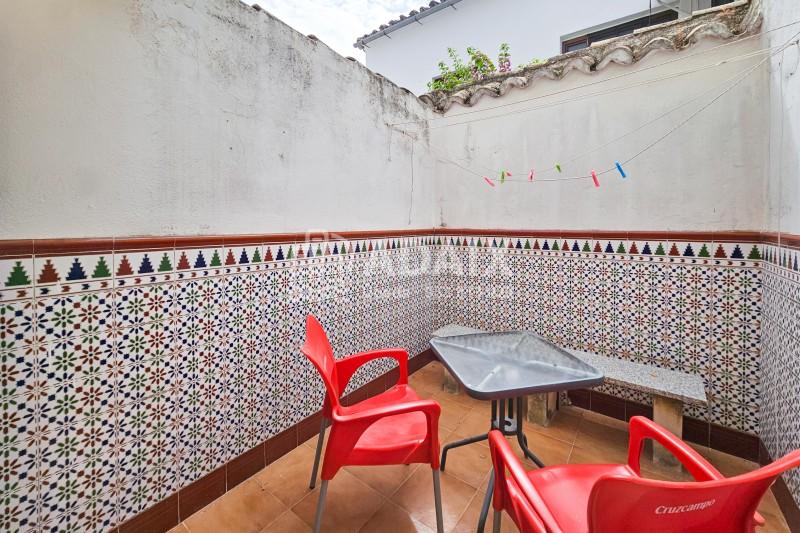 Foto 14c765e6-ccdb-48ae-944d-cb6f5e41484b. Maison dans plaza santa clara dans Úbeda