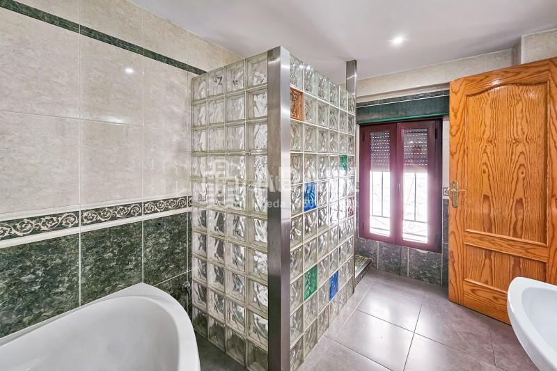 Foto 17cbe1ce-9677-4cb9-a034-f2d094bd29ed. Maison dans plaza santa clara dans Úbeda