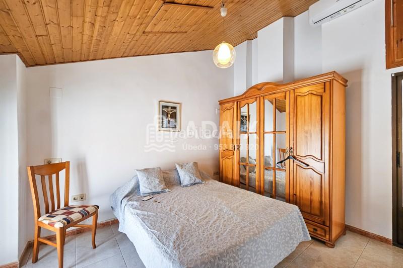 Foto 3f67fd90-7881-4335-a6f9-a348204cbbe2. Maison dans plaza santa clara dans Úbeda