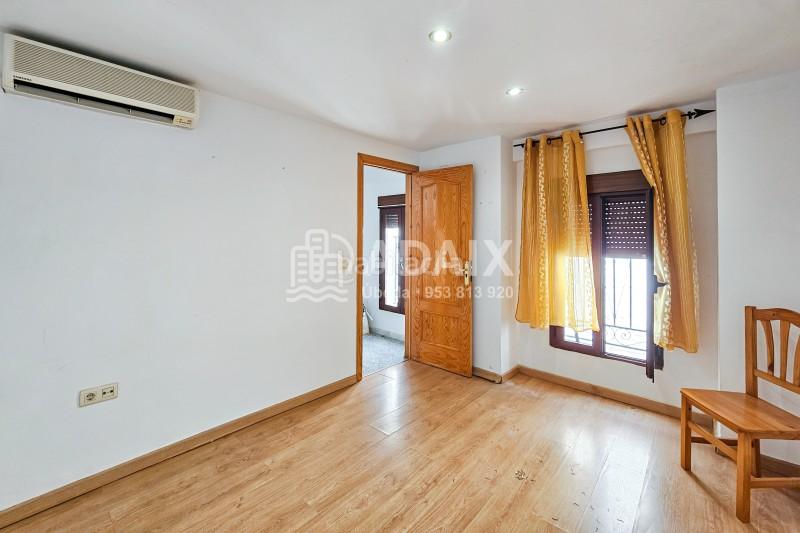 Foto 97cdcd80-3353-41f1-beda-f93015fbf5b9. Maison dans plaza santa clara dans Úbeda