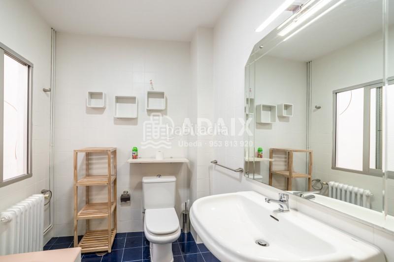Foto b3a6bbf3-f8ca-44f0-b918-a6bbb4dff380. Piso en calle obispo cobos s/n piso en venta en , jaén en Úbeda