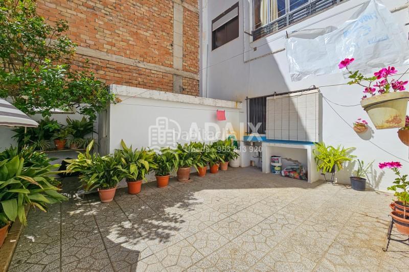 Foto 4ac32aa2-100e-444e-b819-969f053a9d7b. Pis a calle virgen de guadalupe s/n a Úbeda