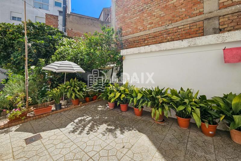 Foto b6ecbb50-7fe5-46a2-a0cc-e1339d4e865e. Pis a calle virgen de guadalupe s/n a Úbeda