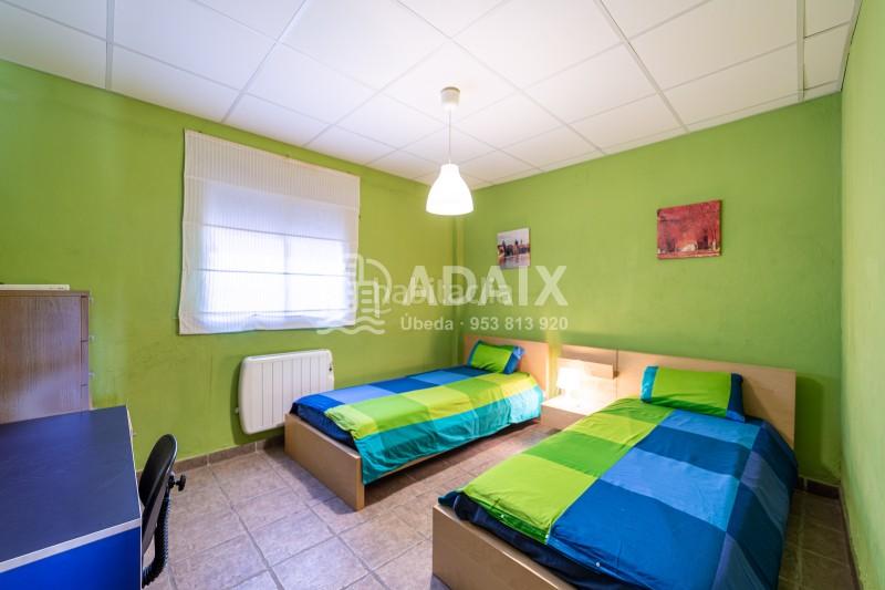 Foto a766d013-8219-4ee6-bdaa-f35eda3fd8a1. Casa a urbanización bétula s/n a Úbeda