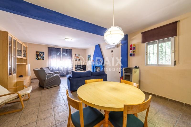 Foto f9b38972-f26b-4af7-81a9-16474ed14dc3. Casa a urbanización bétula s/n a Úbeda