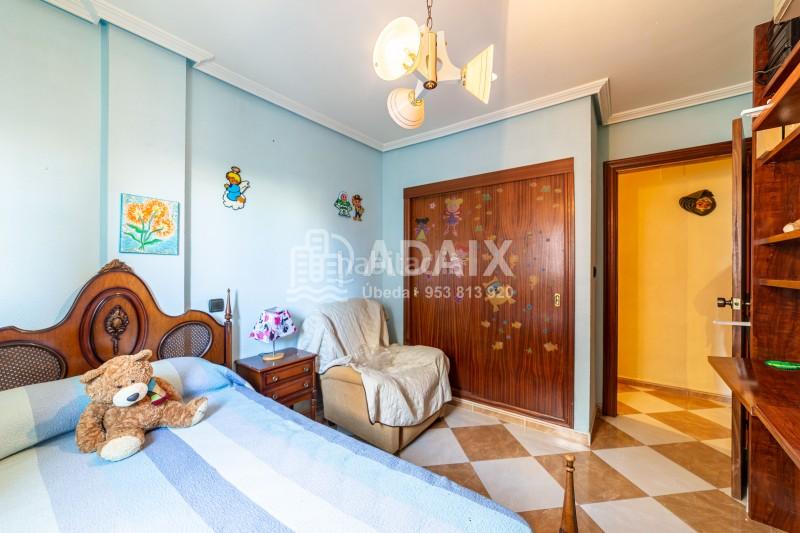 Foto 5eaae672-1893-4939-a548-cf5a42a00fe2. Dúplex en avenida libertad s/n dúplex en venta en , jaén en Úbeda