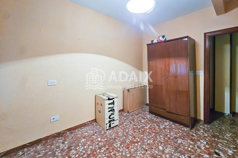Foto 85590fa5-17a7-479c-898d-883bd0d6a1dd. Piso en calle esparteros s/n piso en venta en canteras av. libertad , jaén en Úbeda