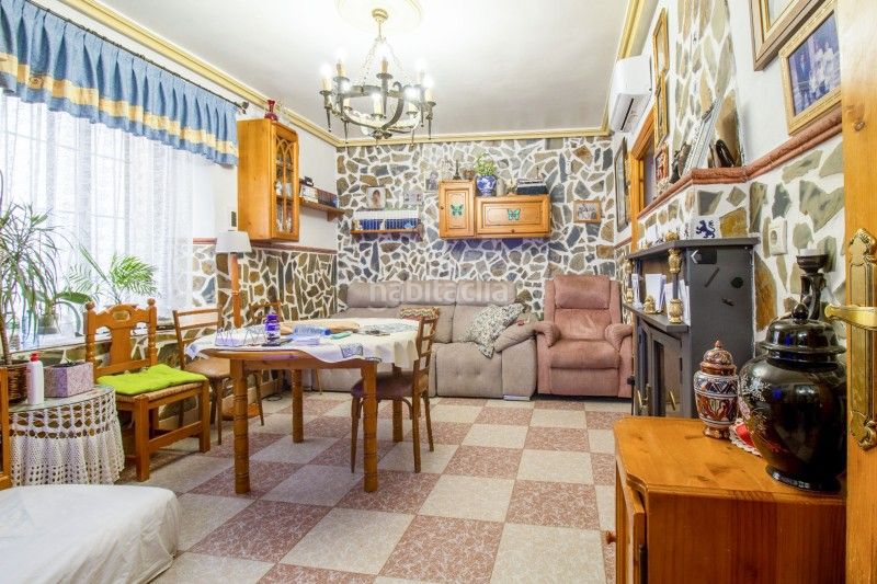 Foto 17b37ad7-cb89-470f-ad2a-dddb1bfecab6. Casa a plaza santa clara s/n a Úbeda