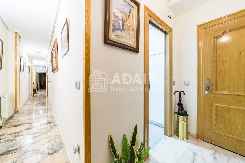 Foto aff84e7c-6c35-4ebe-900a-8a258b42bb1b. Pis a calle torrenueva s/n a Úbeda