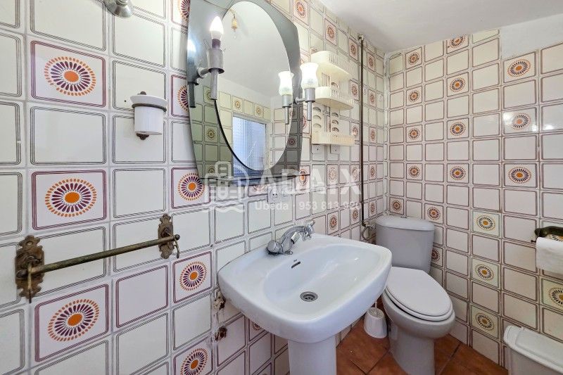 Foto 4bc25162-c4b3-4067-8e99-0a5358e31930. Casa a calle san nicolás s/n a Úbeda